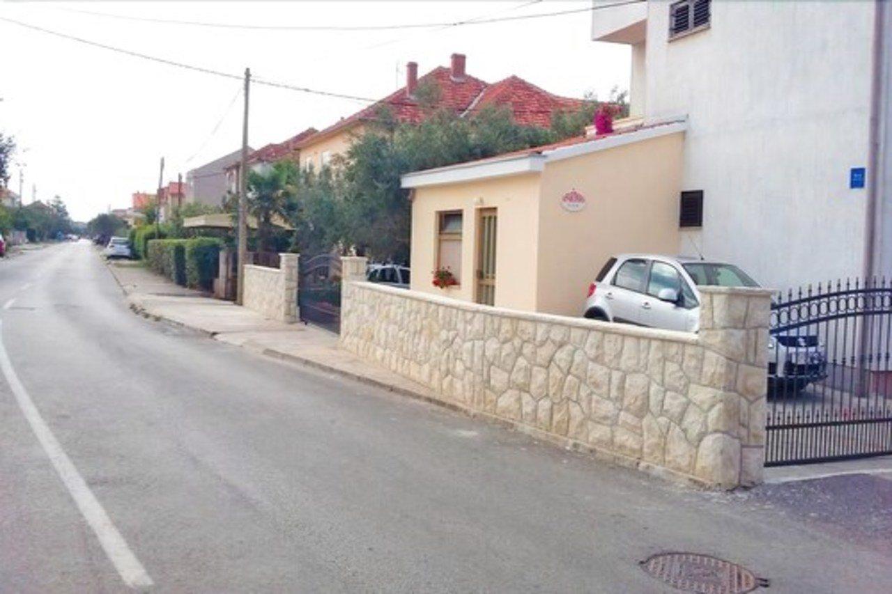 Apartments Burmeta Zadar Bagian luar foto